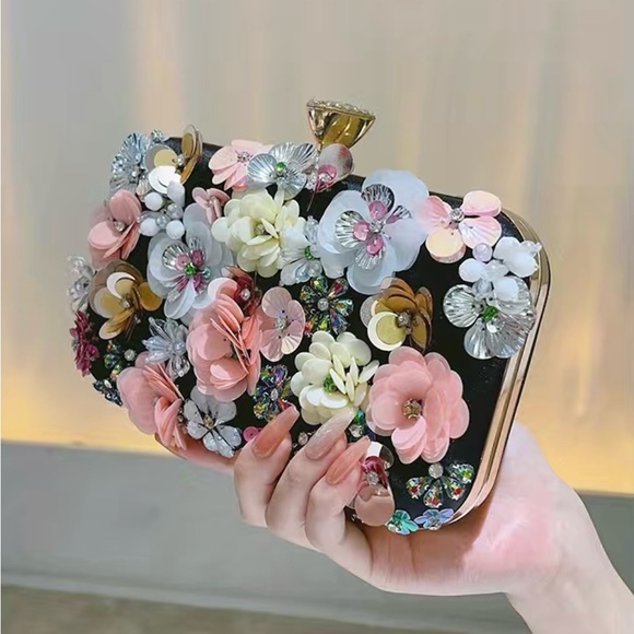 Jane Chic Designs Black Blooming Bliss Clutch - Picture 4 of 9
